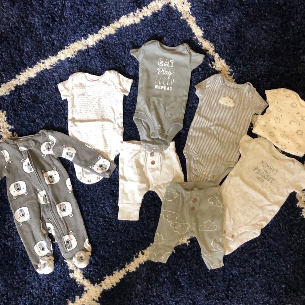 Carters Newborn Set